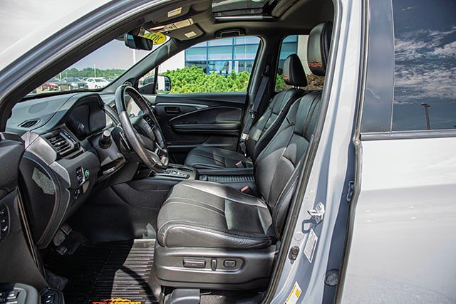 Used 2023 Honda Passport TrailSport image 16