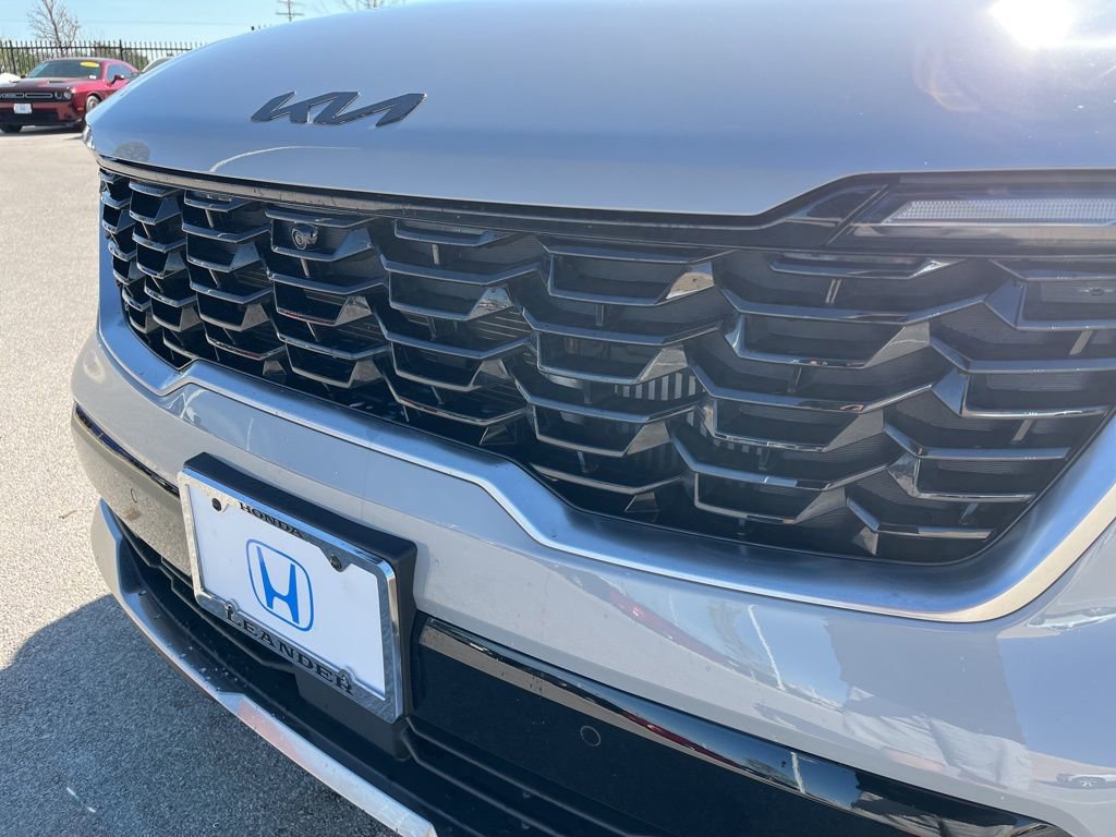 Used 2025 Kia Sorento SX image 14