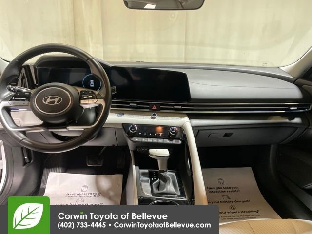 Used 2024 Hyundai Elantra Limited image 12