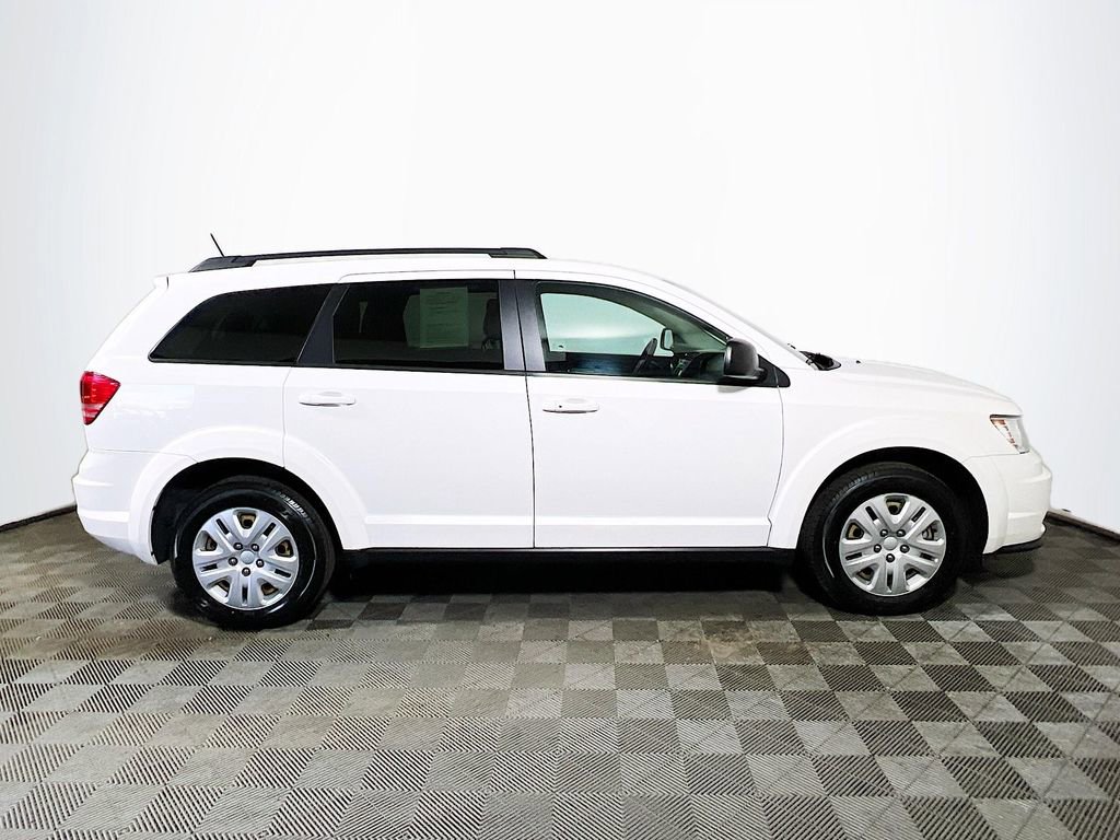 Used 2016 Dodge Journey SE w/ Flexible Seating Group image 8