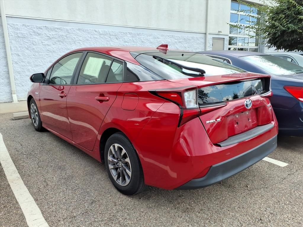 Used 2022 Toyota Prius XLE w/ Advanced Technology Package FWD image 5