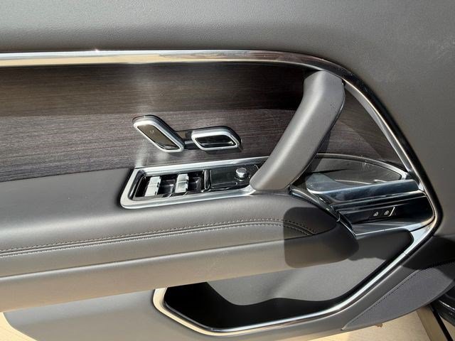 New 2026 Land Rover Range Rover SE AWD/4WD image 11