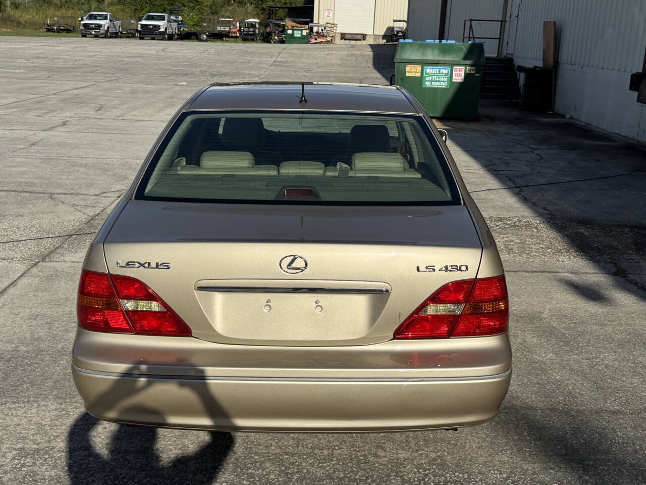 Used 2002 Lexus LS 430 RWD image 16