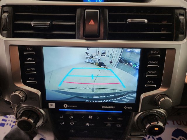 Used 2020 Toyota 4Runner Limited AWD/4WD image 18