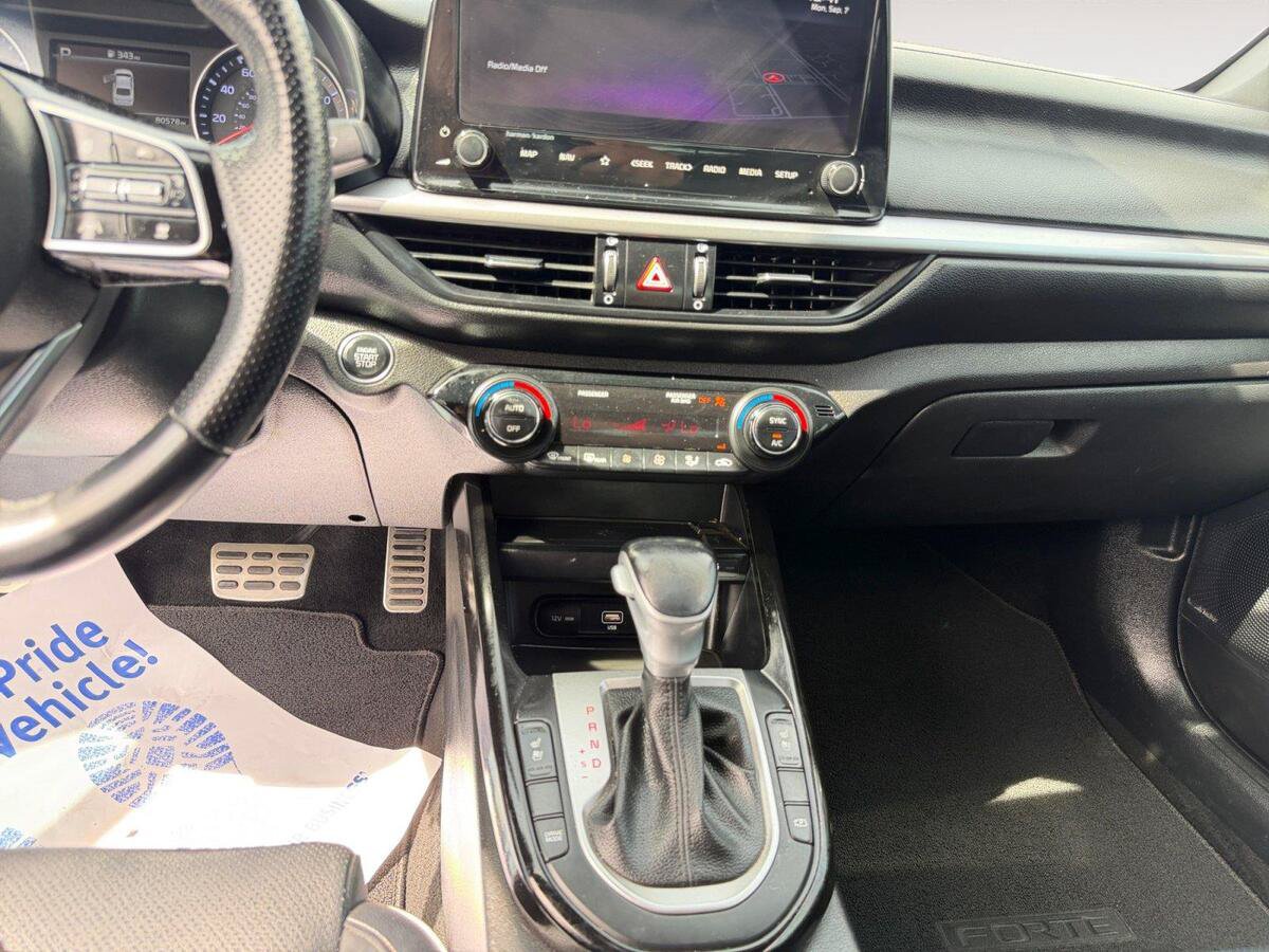 Used 2022 Kia Forte GT-Line w/ GT-Line Premium Package FWD image 11