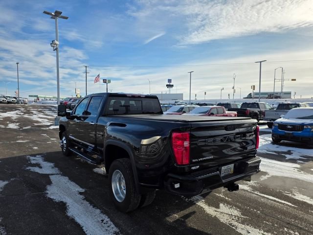 Used 2024 Chevrolet Silverado 3500 High Country w/ High Country Premium Package image 5