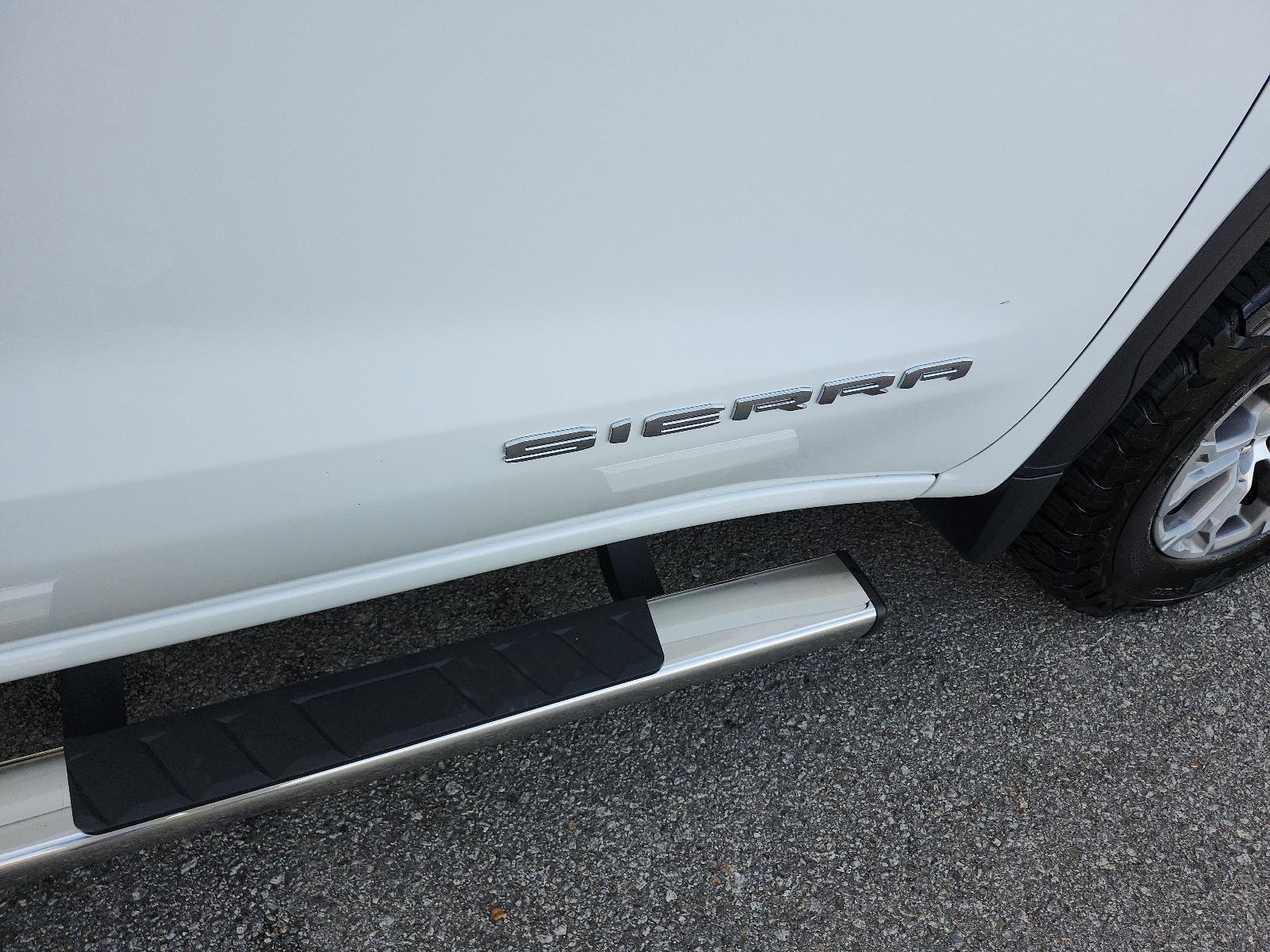 Used 2023 GMC Sierra 1500 SLT image 8