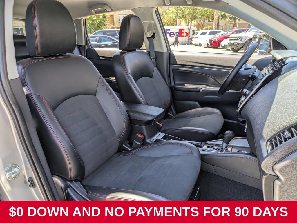 Used 2025 Mitsubishi Outlander Sport SE AWD/4WD image 28