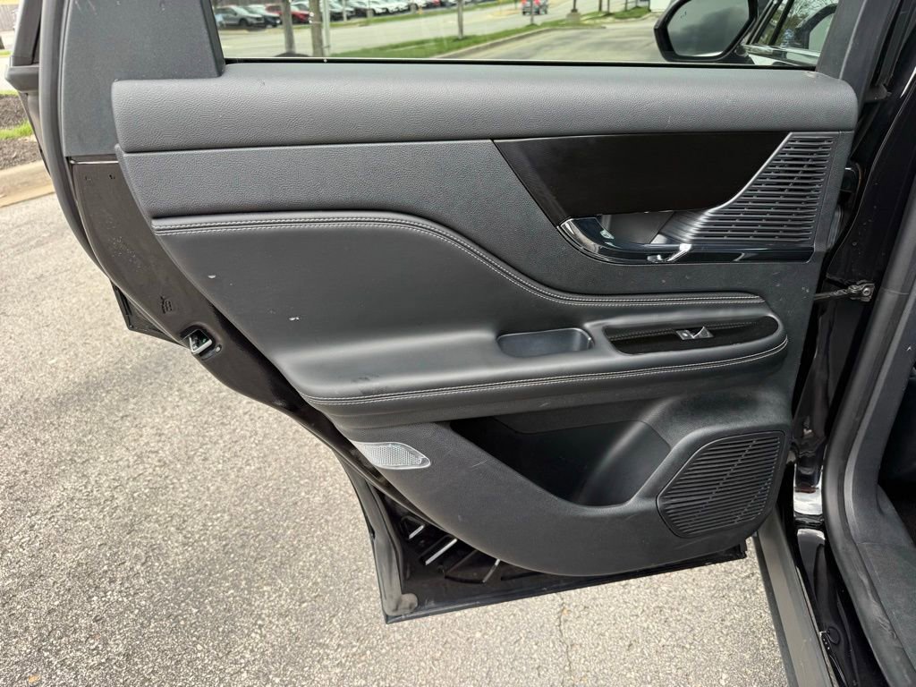 Used 2021 Lincoln Corsair AWD image 31