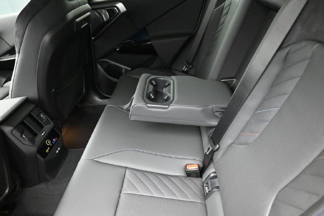 New 2026 BMW X3 xDrive30i w/ Premium Package AWD/4WD image 18