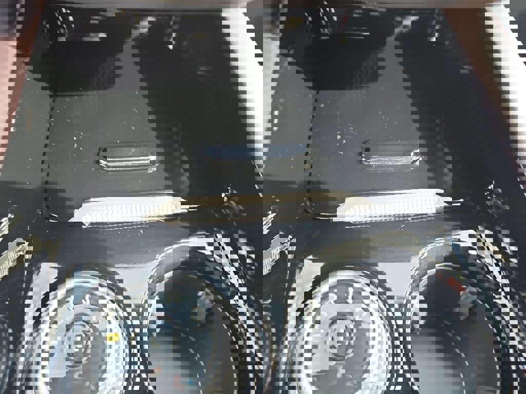 Used 2025 Ford Explorer Platinum w/ LUX Leather Package image 19