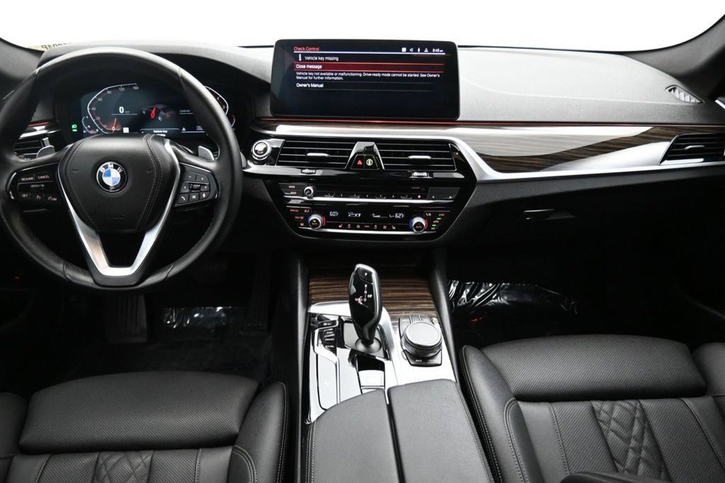 Used 2023 BMW 540i w/ Convenience Package RWD image 46