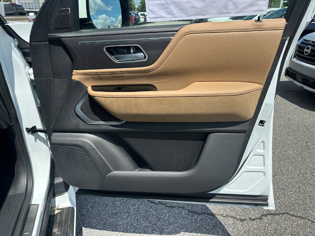 New 2027 INFINITI QX80 Luxe w/ Cargo Package RWD image 12