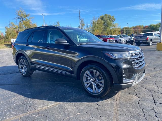 New 2026 Ford Explorer Active image 9