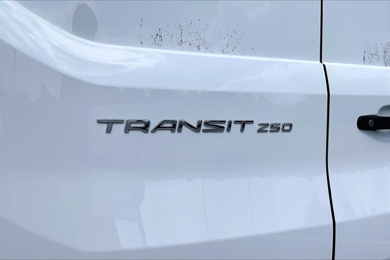 Used 2023 Ford Transit 250 Medium Roof AWD image 10