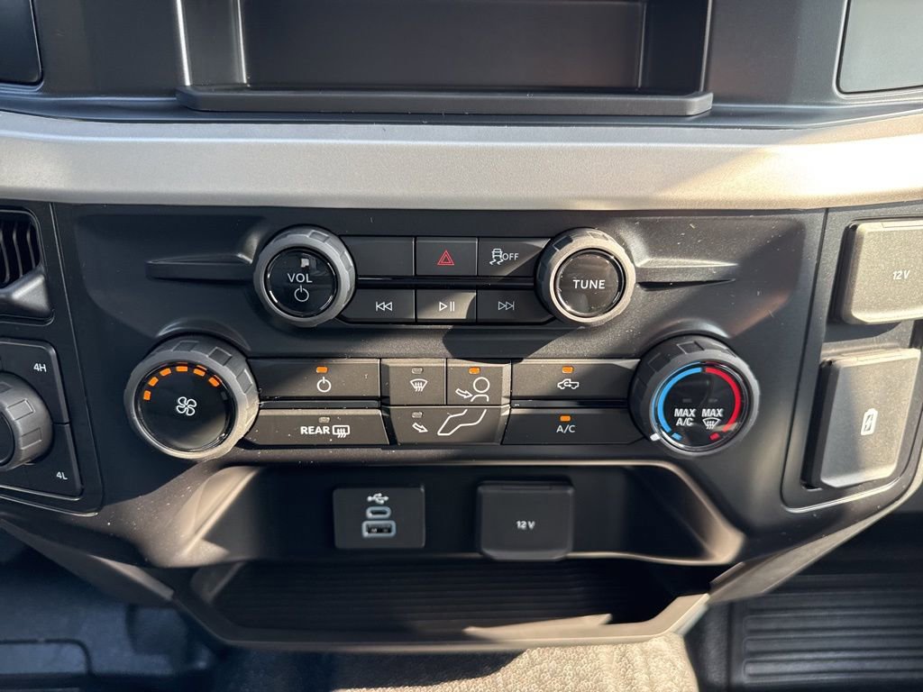 New 2026 Ford F350 XL w/ XL Chrome Package image 30