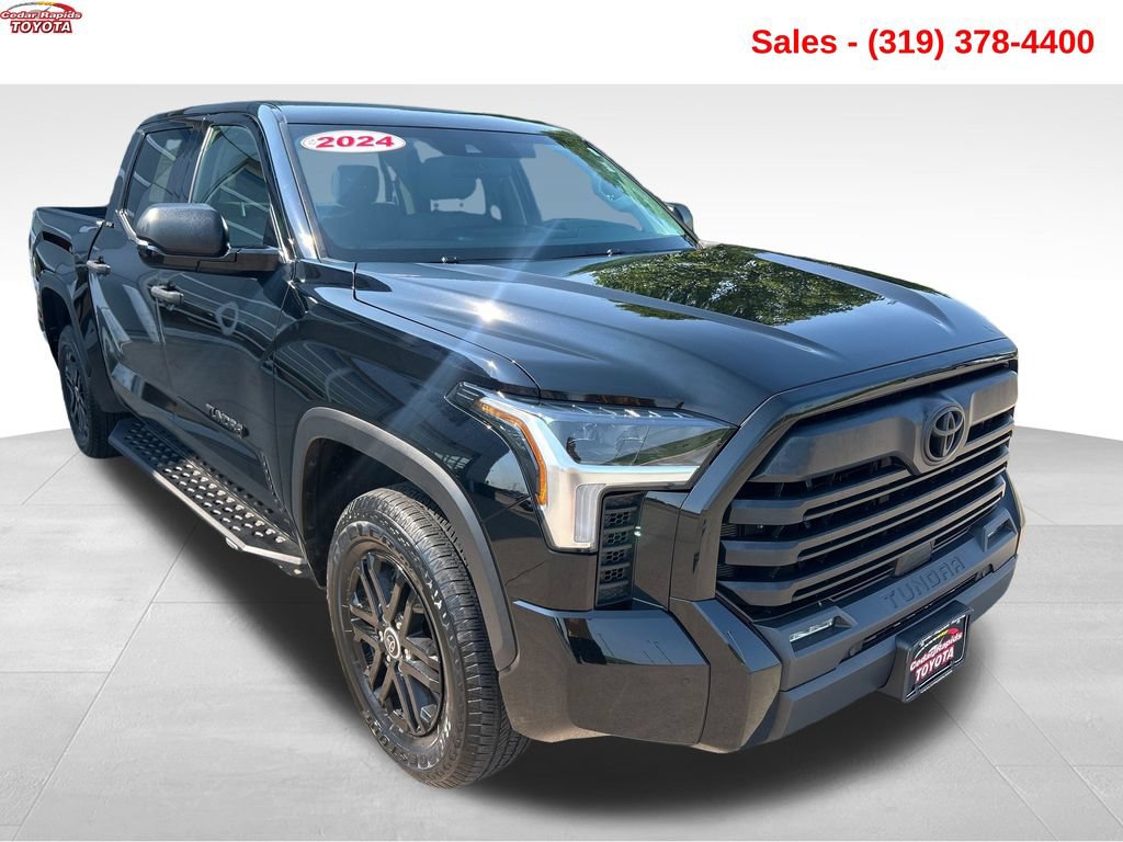 Used 2024 Toyota Tundra SR5 w/ SR5 Convenience Package AWD/4WD image 9