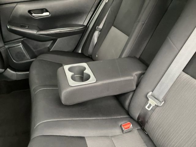 Used 2022 Nissan Sentra SV FWD image 11