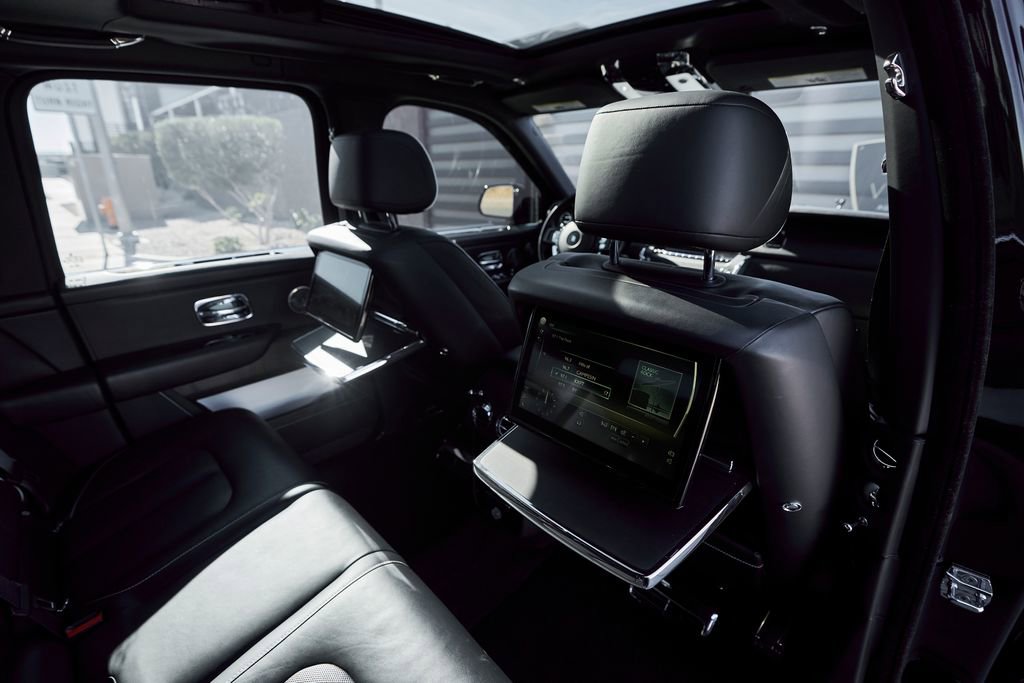 Used 2019 Rolls-Royce Cullinan AWD/4WD image 44