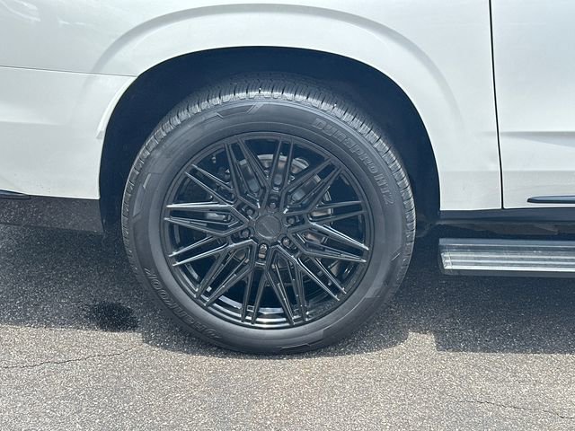 Used 2023 Cadillac Escalade ESV Sport w/ Touring Package AWD/4WD image 19