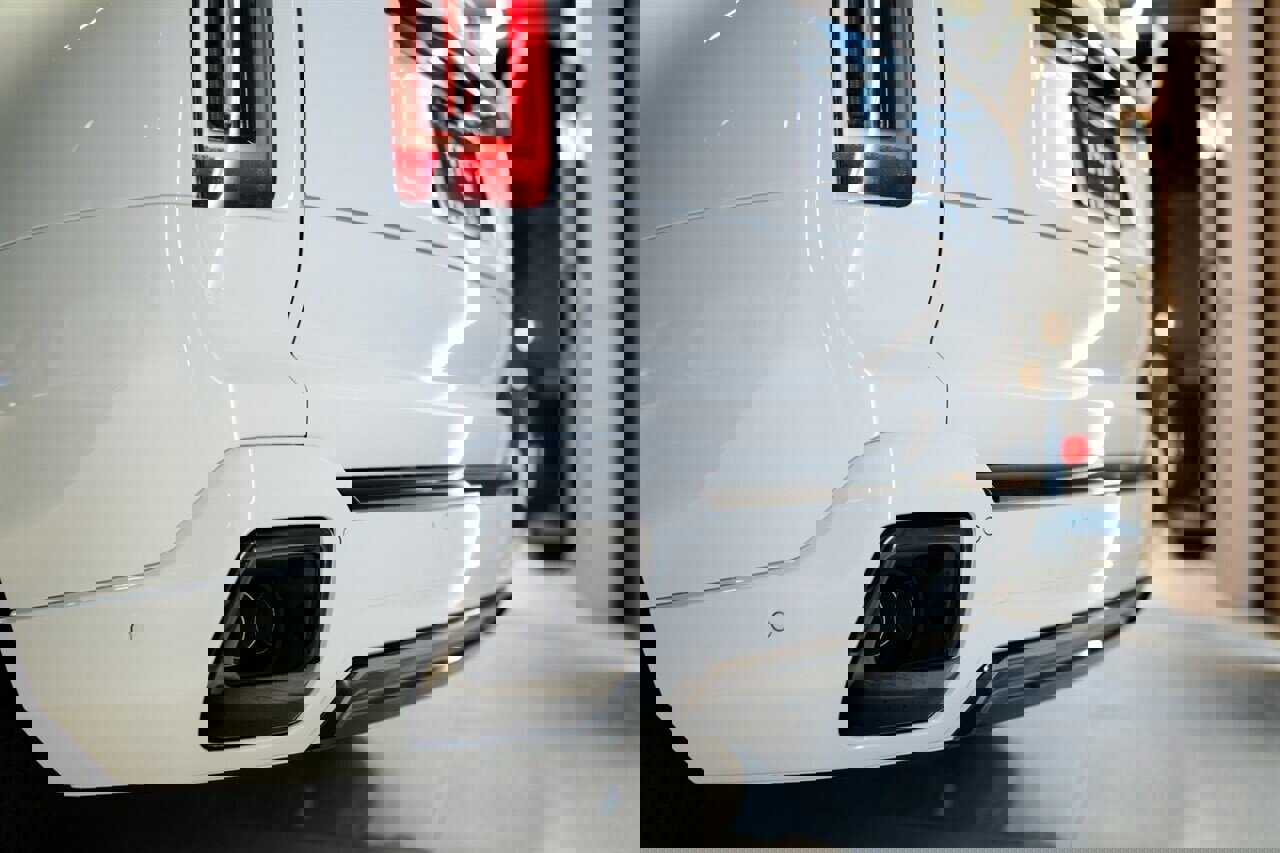 Used 2025 Rolls-Royce Cullinan Black Badge w/ Leather Finishing Pack image 14