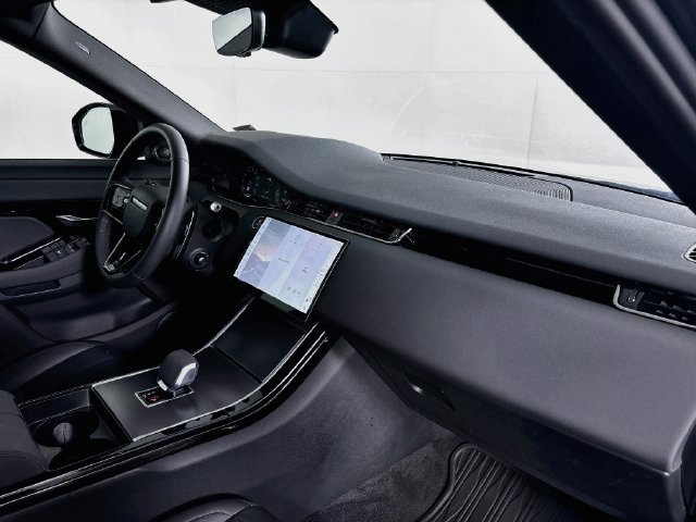 Used 2026 Land Rover Range Rover Evoque S AWD/4WD image 29
