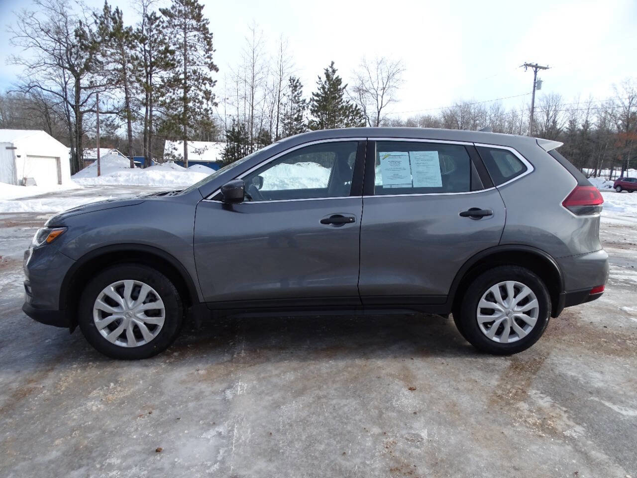 Used 2018 Nissan Rogue S image 5
