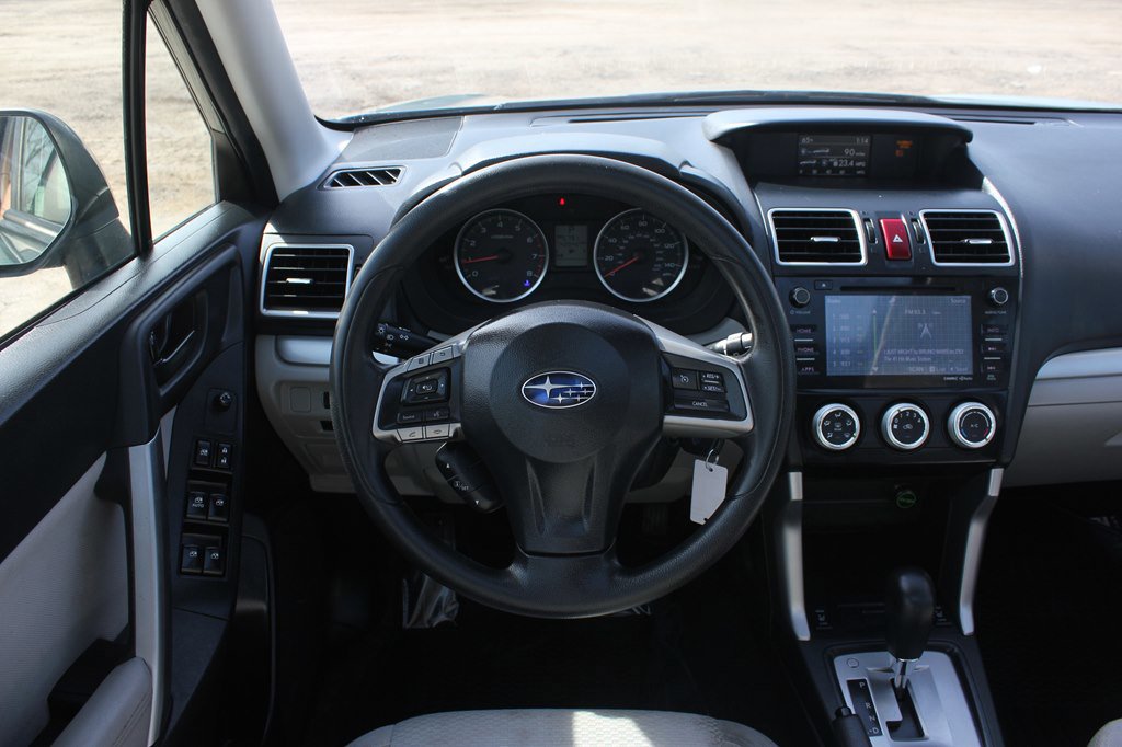 Used 2016 Subaru Forester 2.5i Premium w/ Popular Package #2 AWD/4WD image 9