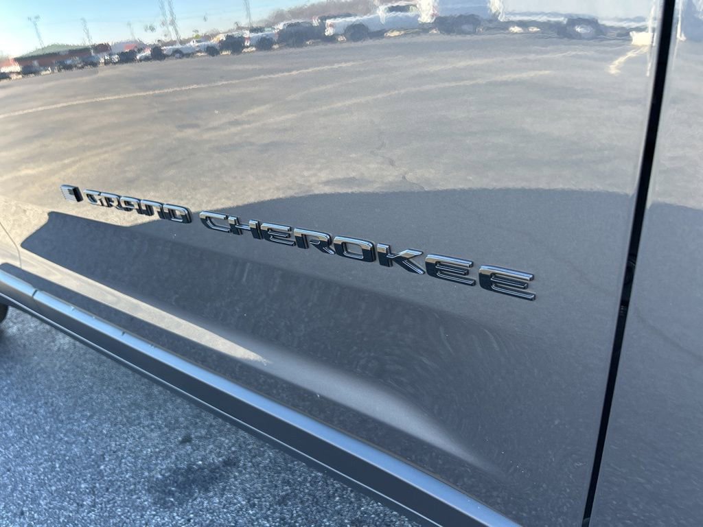 New 2025 Jeep Grand Cherokee Limited image 35