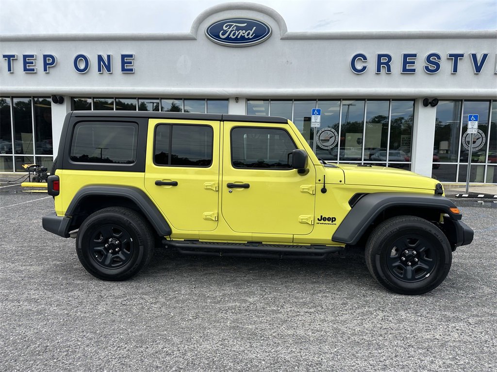 Used 2023 Jeep Wrangler Sport image 5