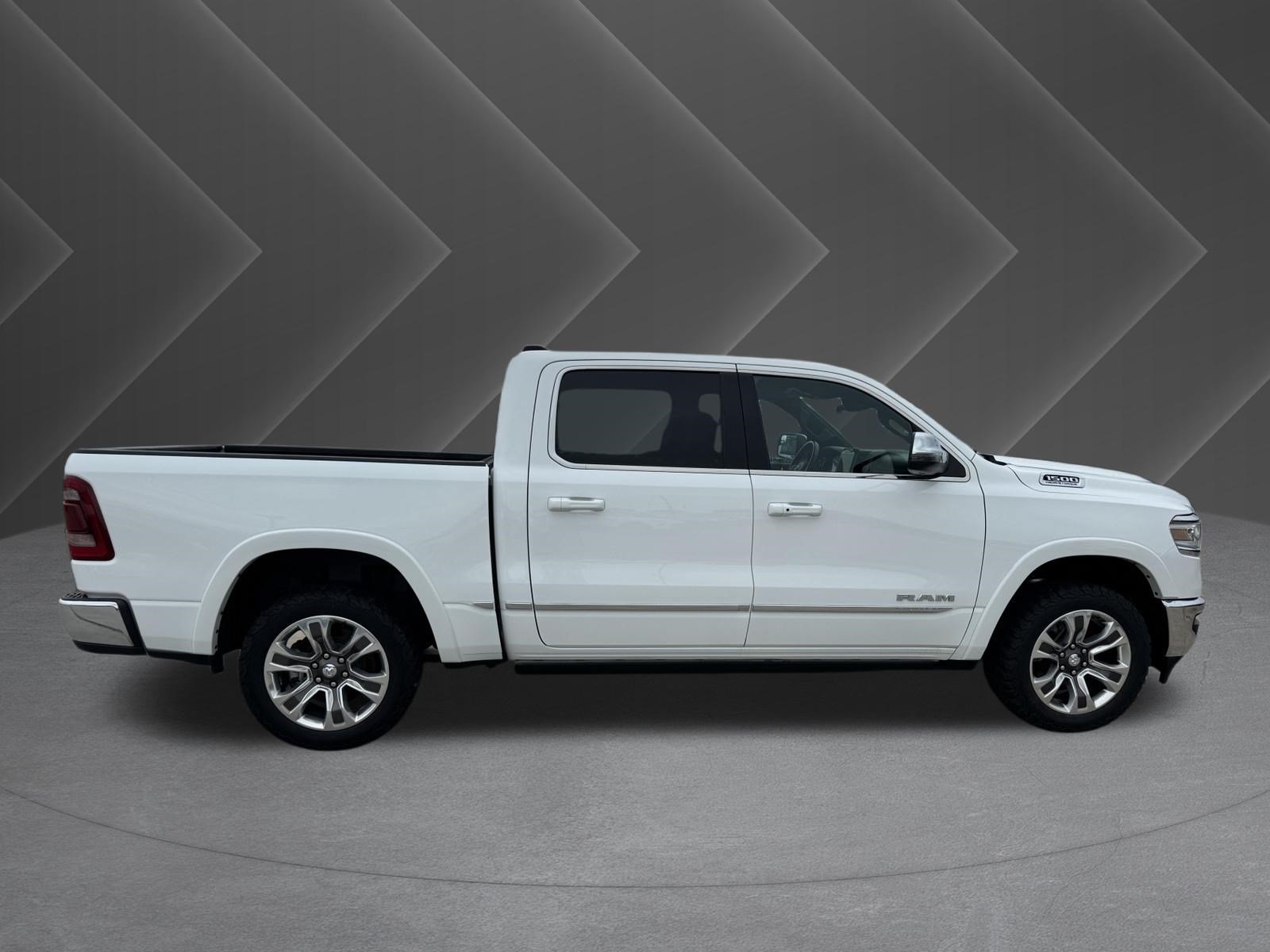 Used 2024 RAM 1500 Limited AWD/4WD image 5