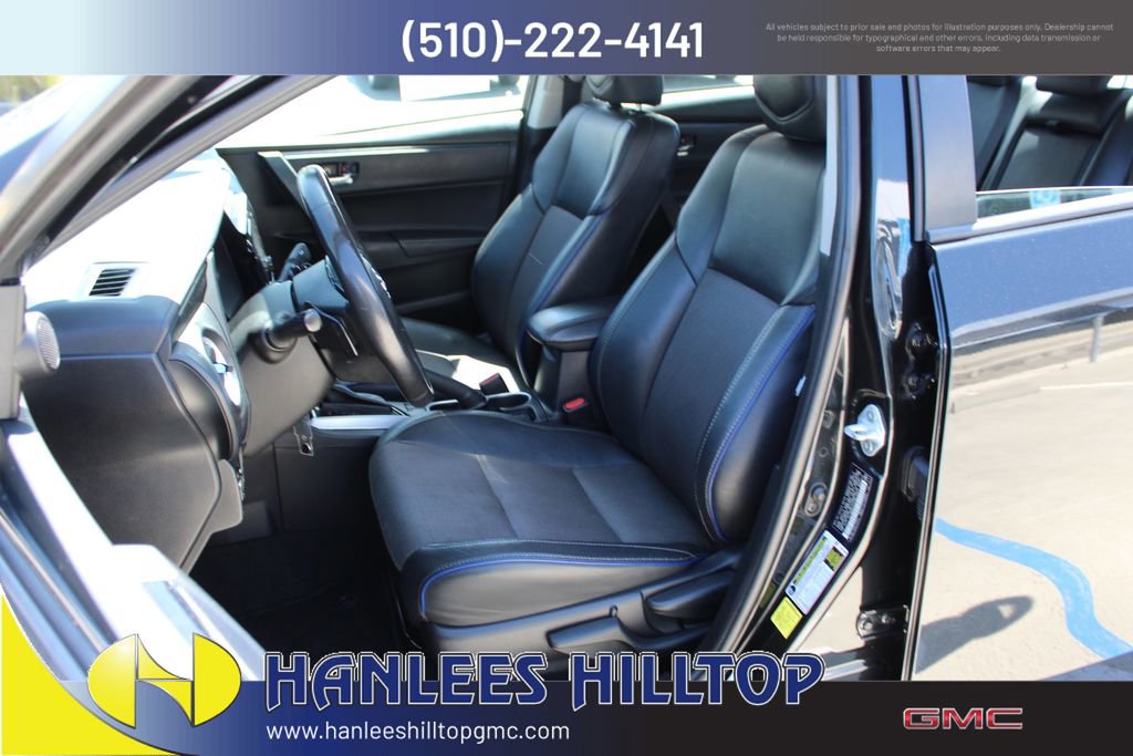 Used 2017 Toyota Corolla SE w/ Carpet Mat Package (TMS) FWD image 12