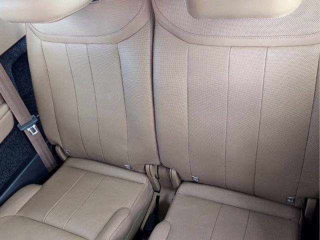 Used 2026 Land Rover Range Rover Long Wheelbase SE AWD/4WD image 13
