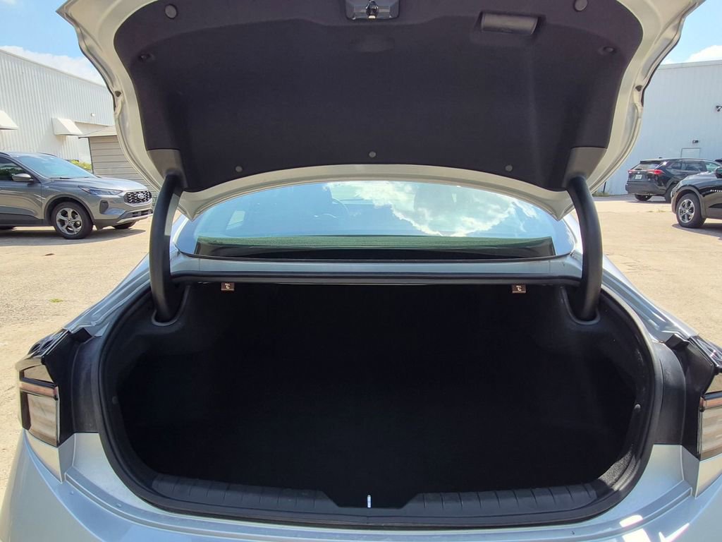 Used 2025 Hyundai Sonata SEL FWD image 29