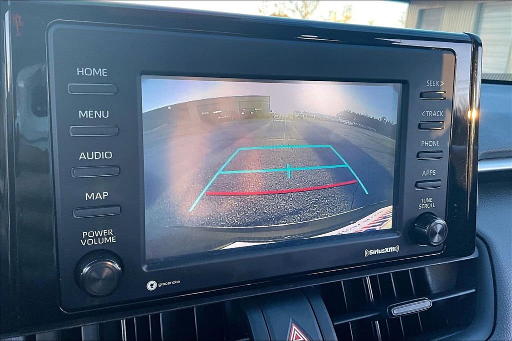 Used 2021 Toyota RAV4 XLE w/ Convenience Package image 14