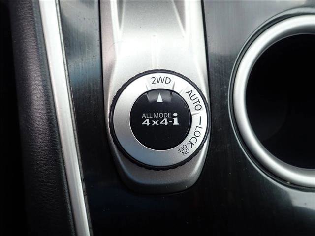 Used 2013 Nissan Pathfinder S image 17