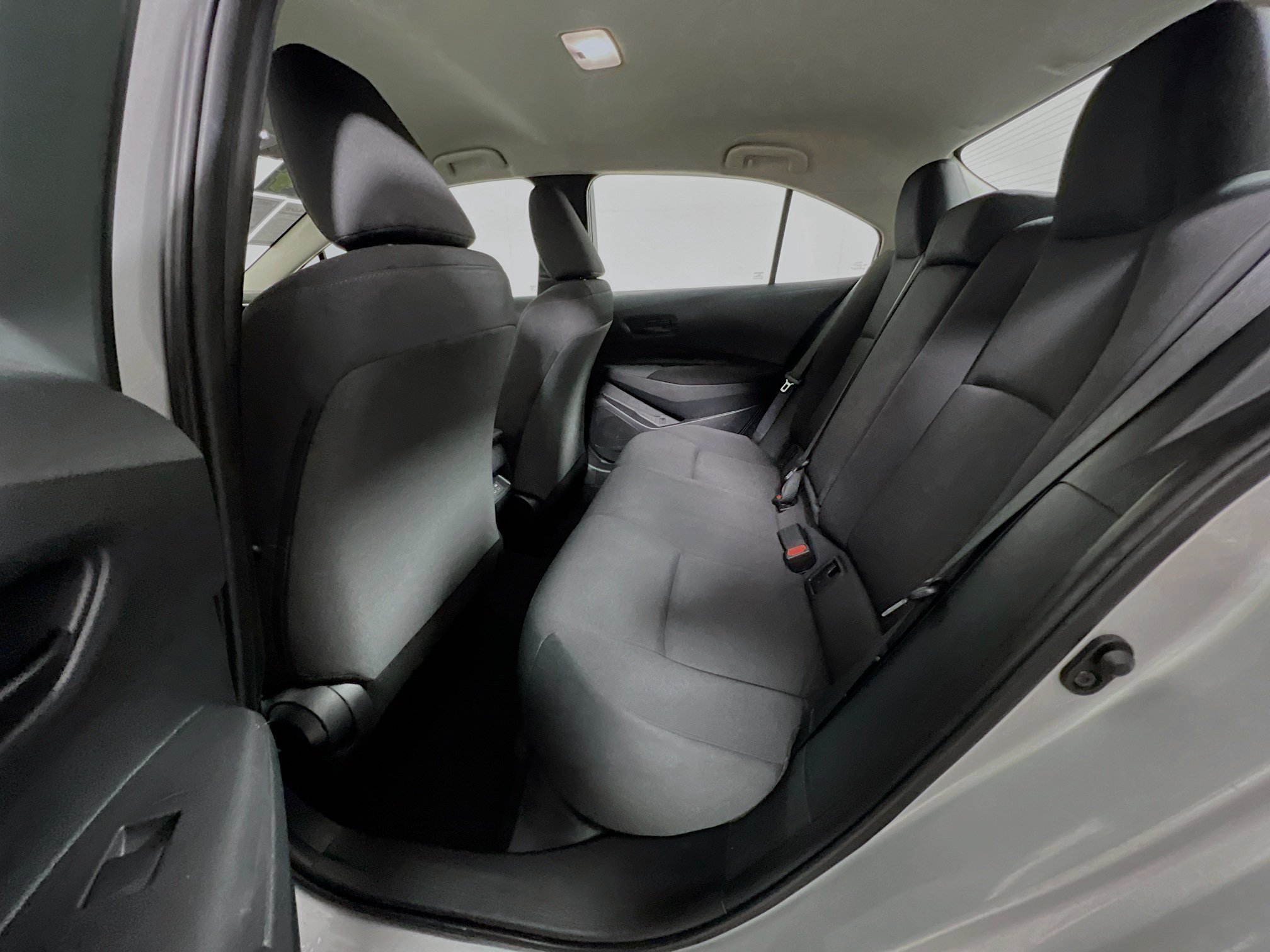 Used 2024 Toyota Corolla LE FWD image 29