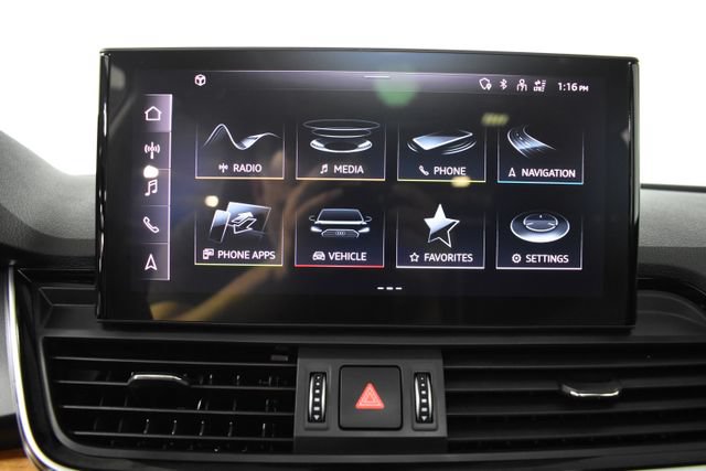 Used 2023 Audi Q5 2.0T Premium w/ Convenience Package AWD/4WD image 19