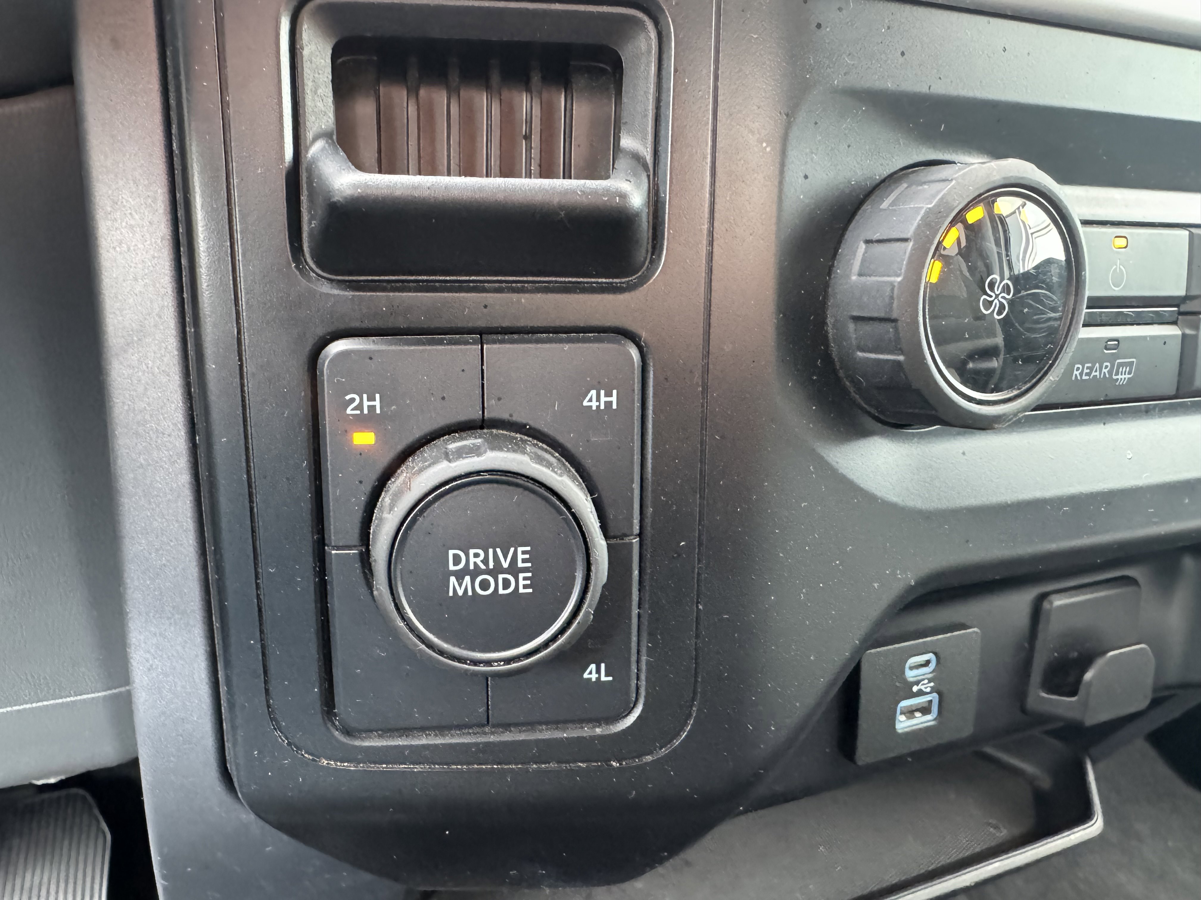 Used 2023 Ford F150 XLT AWD/4WD image 13