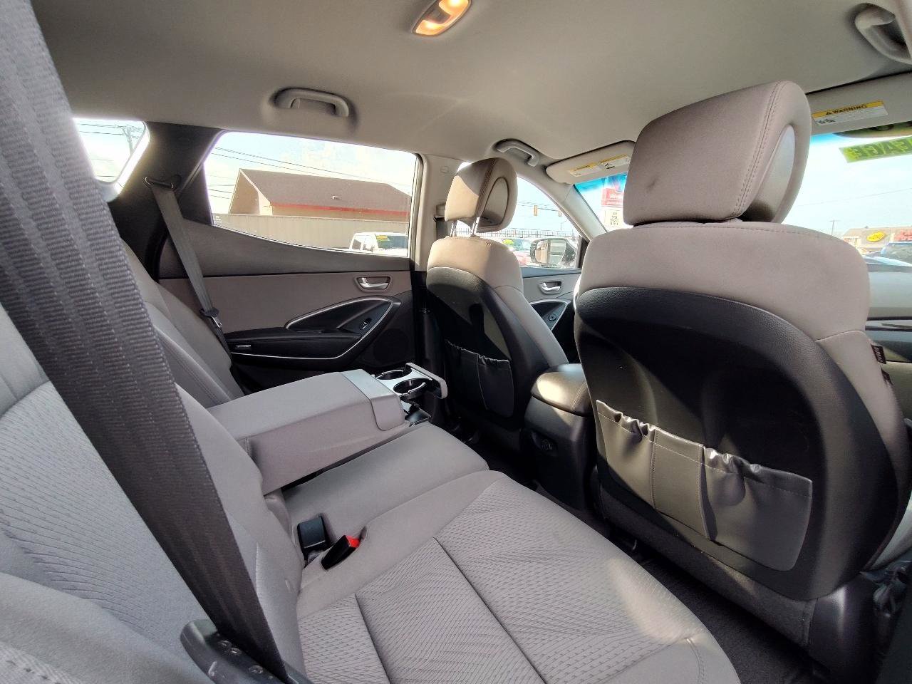 Used 2018 Hyundai Santa Fe Sport w/ 2.4L Value Package 02 FWD image 43