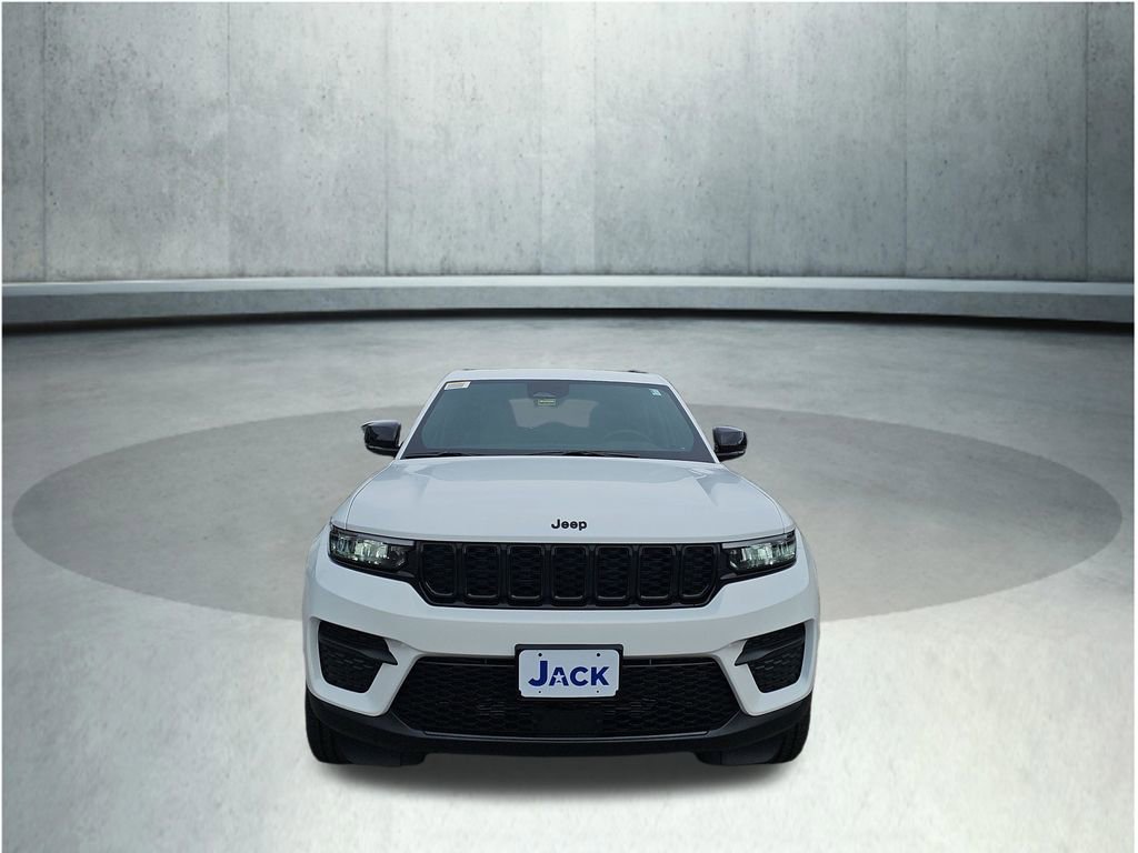 New 2025 Jeep Grand Cherokee Altitude AWD/4WD image 11