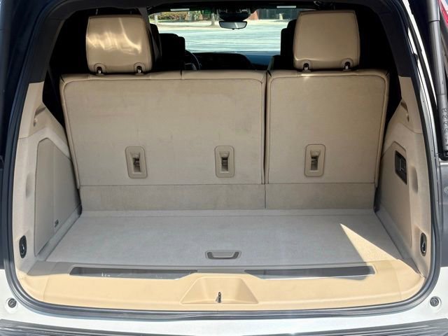 Used 2021 Cadillac Escalade Premium Luxury w/ Driver Assist Tech Package image 17