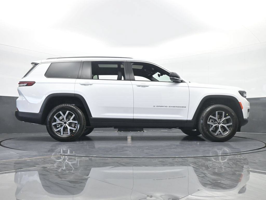 Used 2025 Jeep Grand Cherokee L Limited RWD image 58