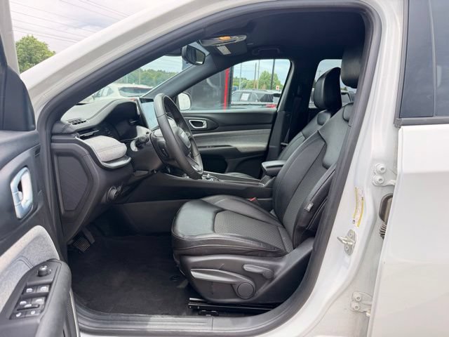 Used 2024 Jeep Compass Latitude AWD/4WD image 21