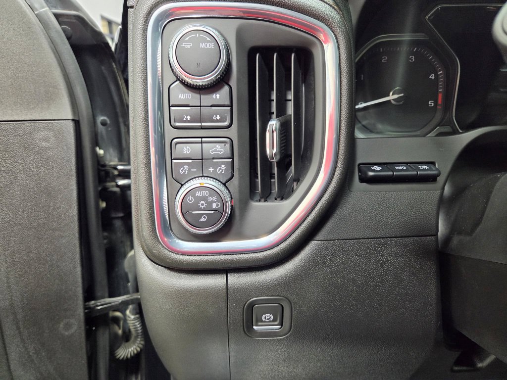 Used 2023 GMC Sierra 2500 AT4 w/ AT4 Premium Plus Package AWD/4WD image 29