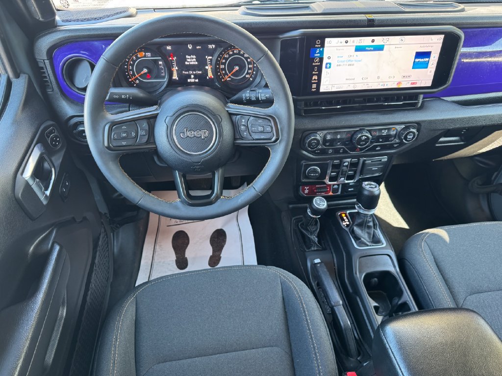 Used 2024 Jeep Wrangler Unlimited Sport AWD/4WD image 17