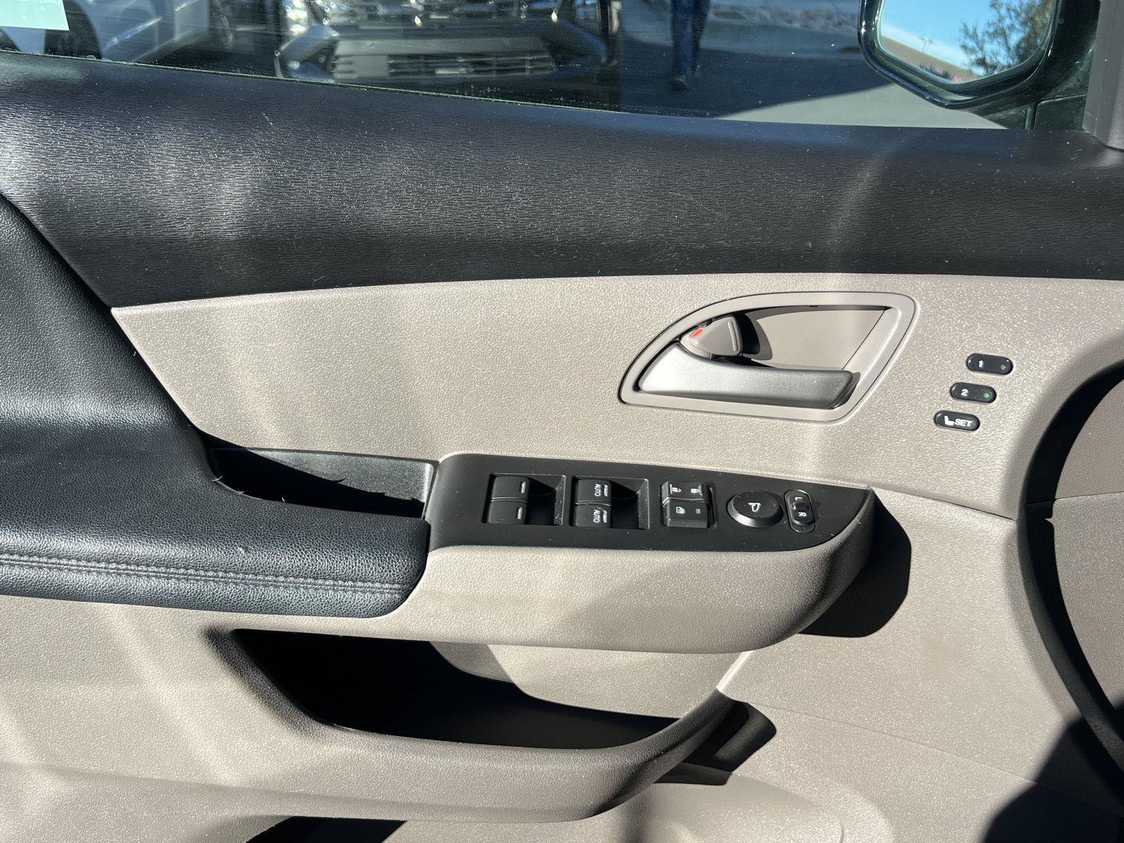Used 2013 Honda Odyssey Touring image 31