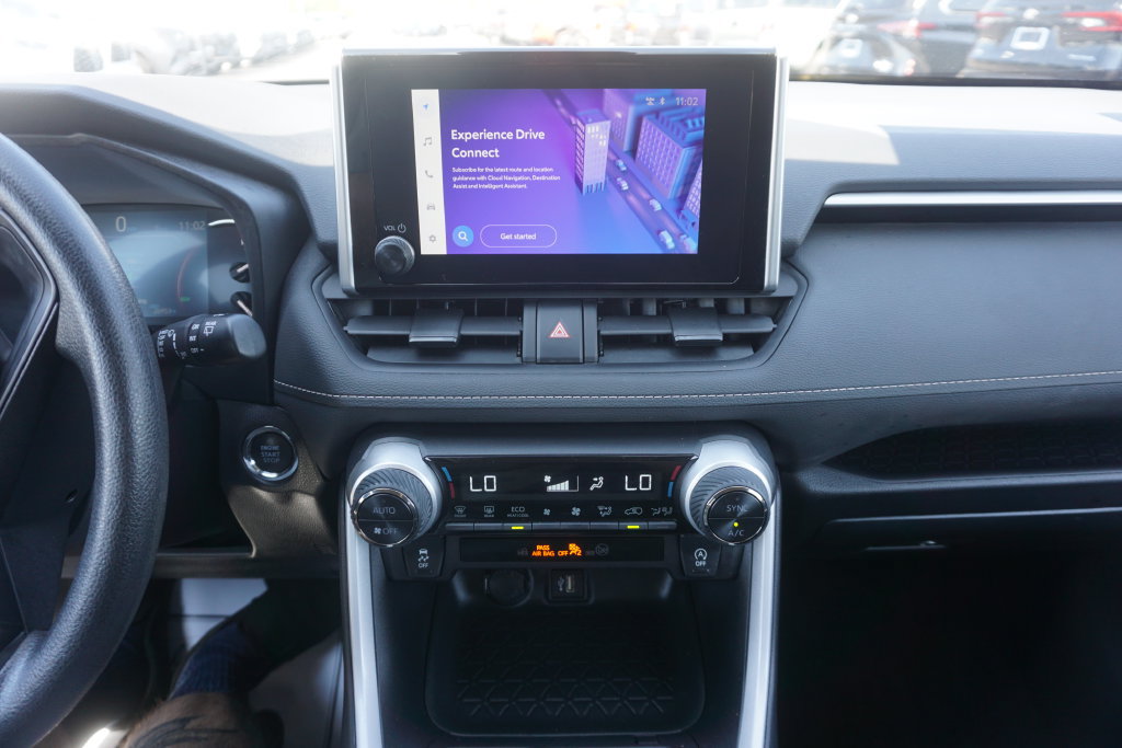 Certified 2025 Toyota RAV4 XLE AWD/4WD image 10