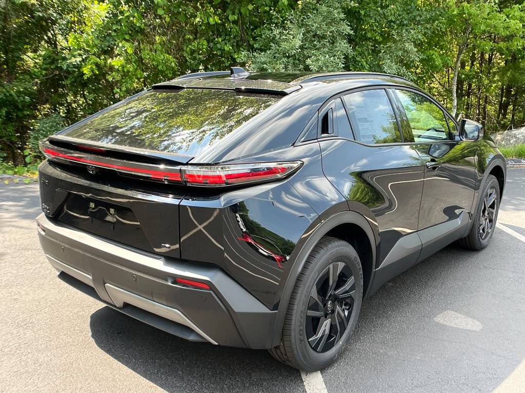 New 2026 Toyota C-HR AWD/4WD image 5