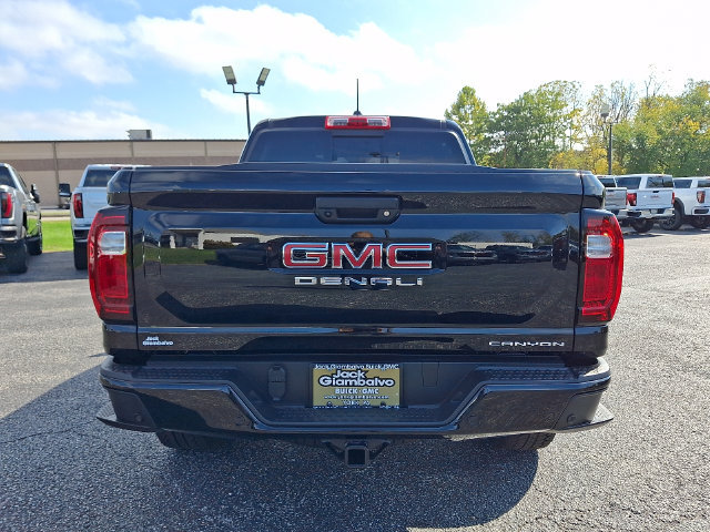 New 2026 GMC Canyon Denali AWD/4WD image 5
